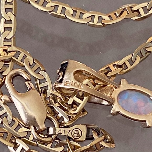 10k gold Opal Necklace - Picture 5 of 7